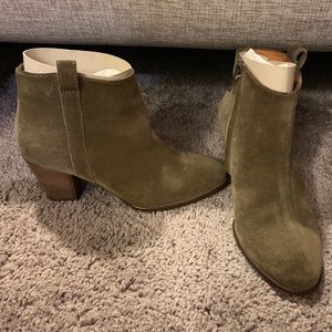 Suede Billie Boot, Madewell size 6.5 (like a 7)